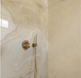 Selection of 5 bedroom seafront villas with pool on Ciovo near Trogir, sleeps 10
